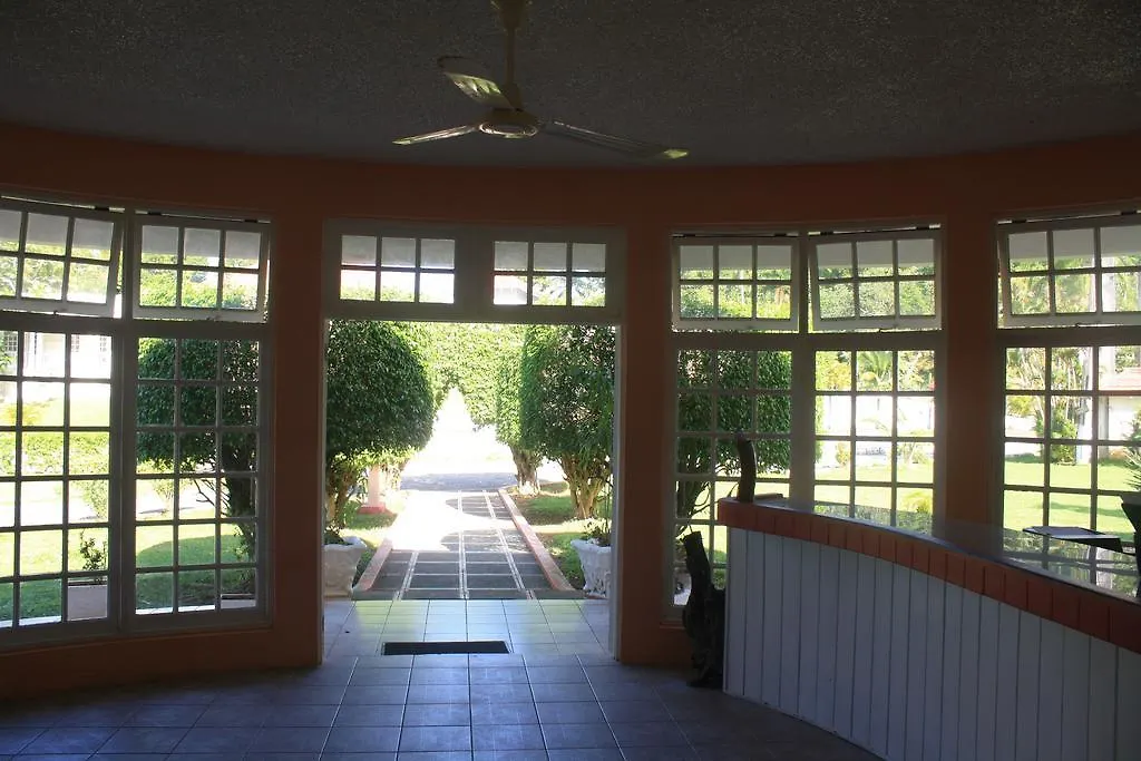 The Crest Conference And Retreat Facility Villa Port Antonio