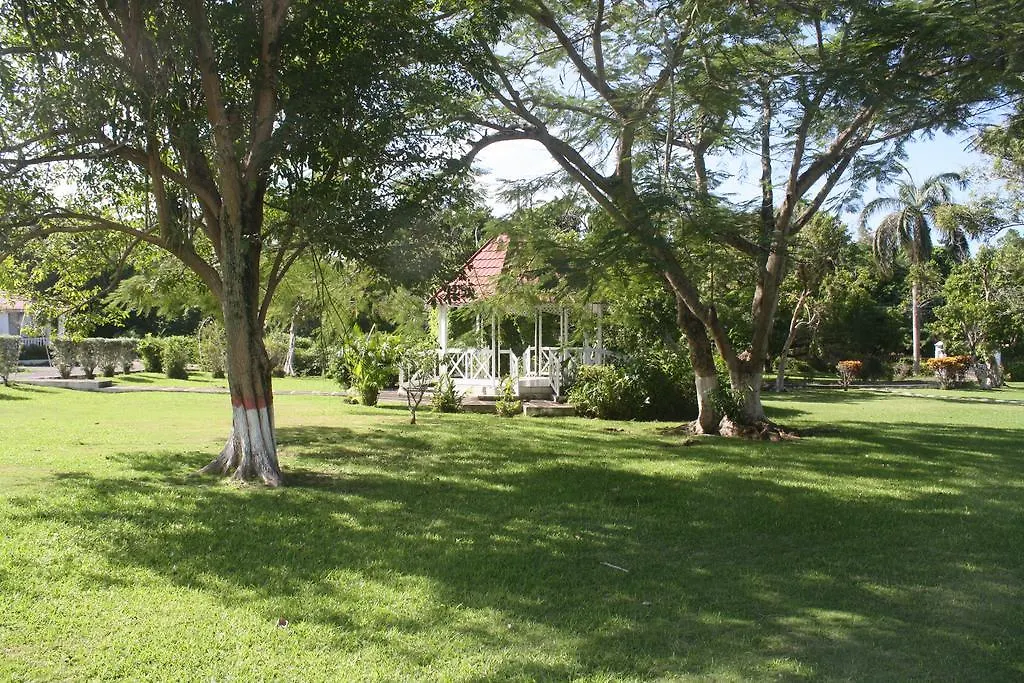 The Crest Conference And Retreat Facility Villa Port Antonio